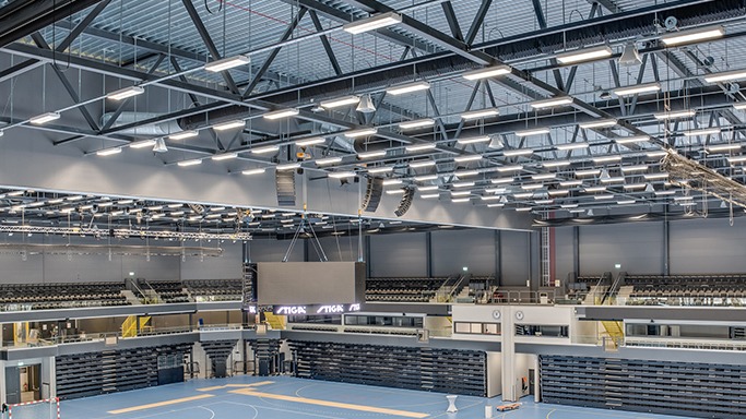 博彩行业的资本密集特征（博彩业的高资本投入特性）